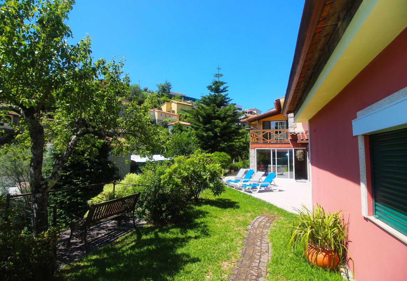 Maison à Gerês - Casa da Fonte