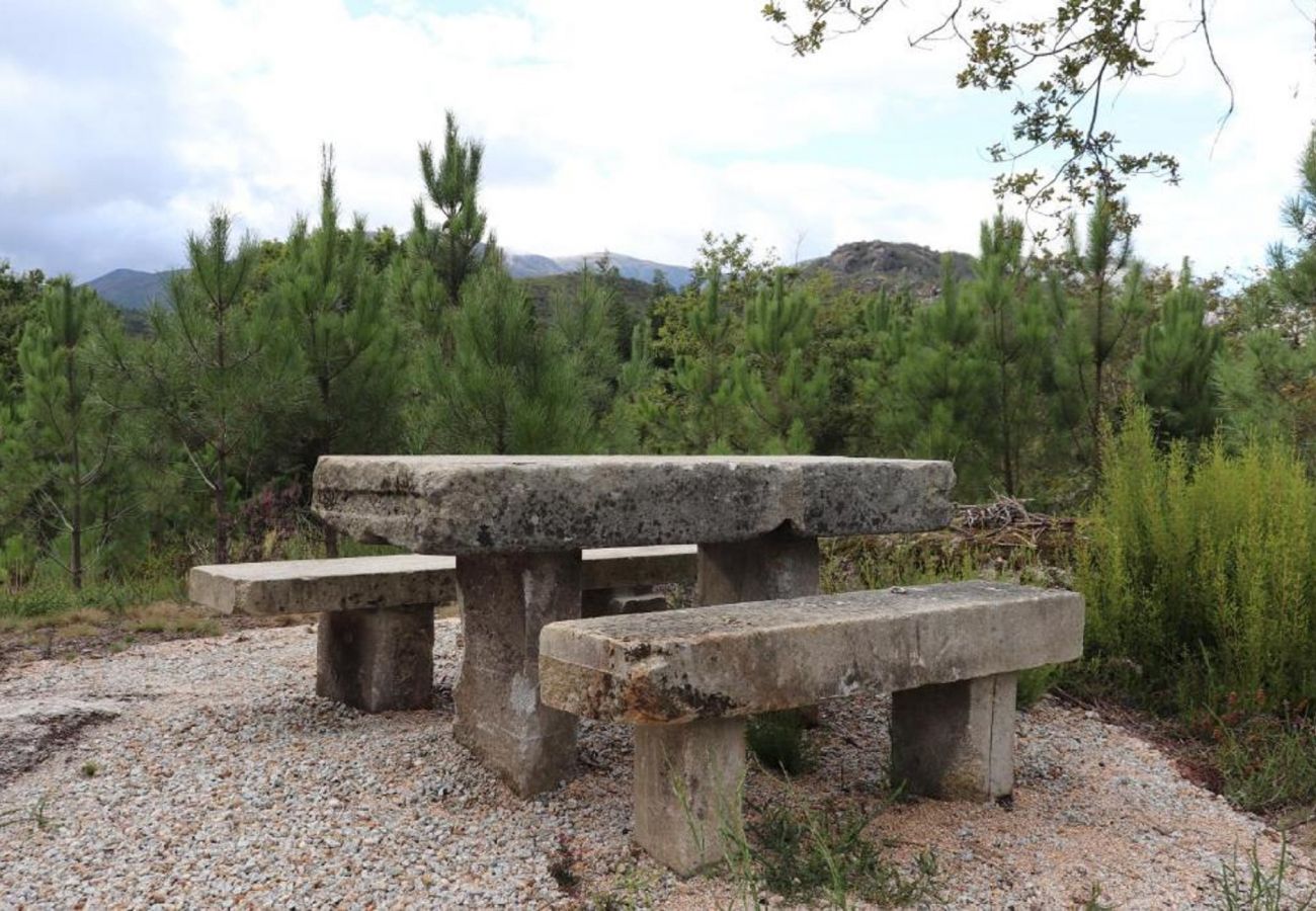 Bungalow à Campo do Gerês - Bungalow Outeiro do Moinho