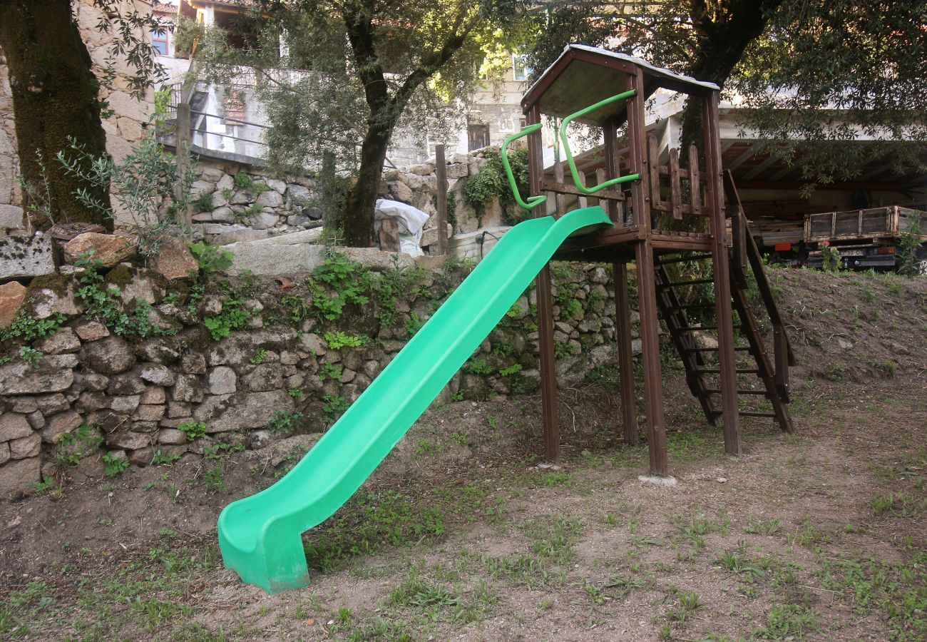 Ferme à Gerês - Casa dos Meões