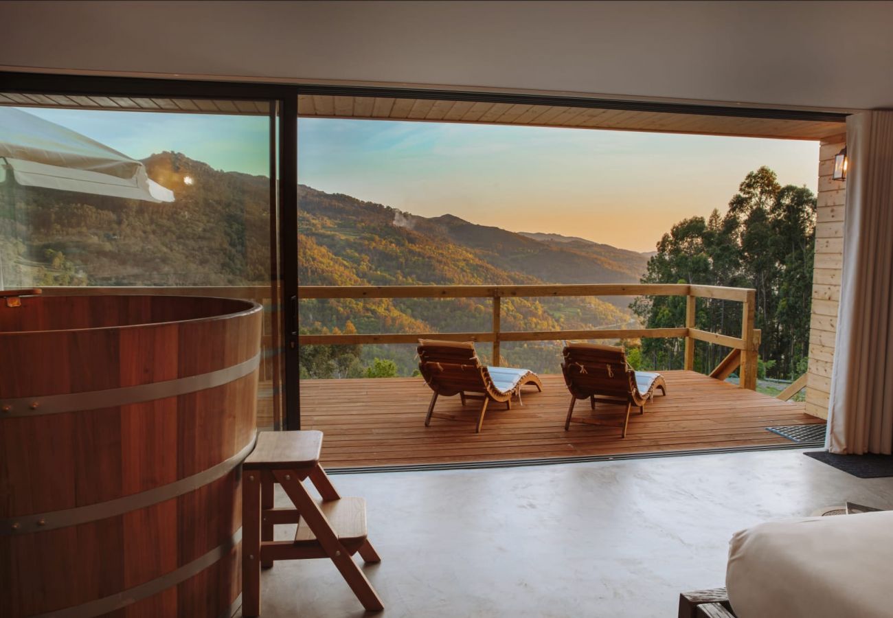 Bungalow à Terras de Bouro - Bungalow Panorâmico Carvalheira CountryHouse Gerês