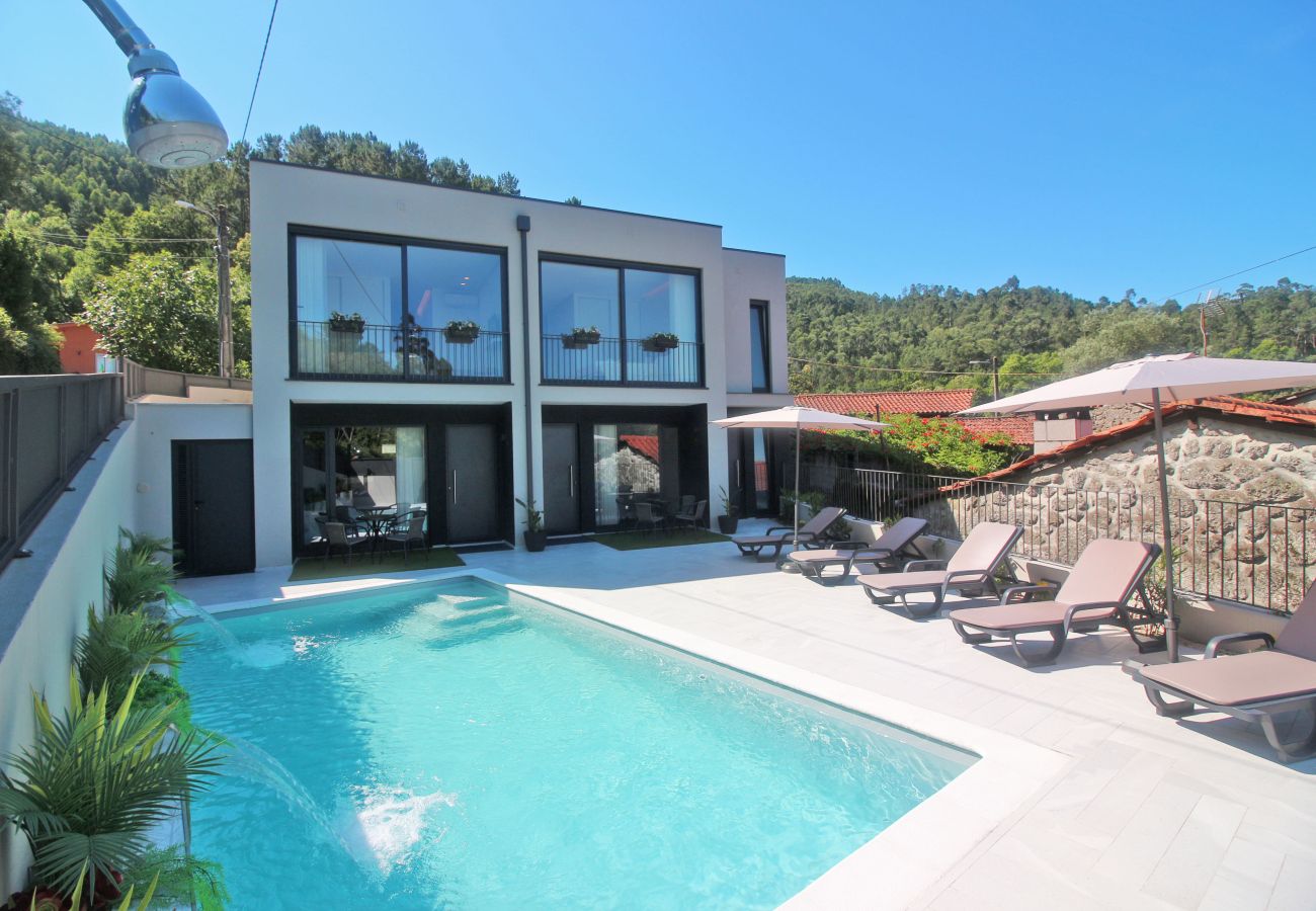 Maison mitoyenne à Gerês - Real Village I