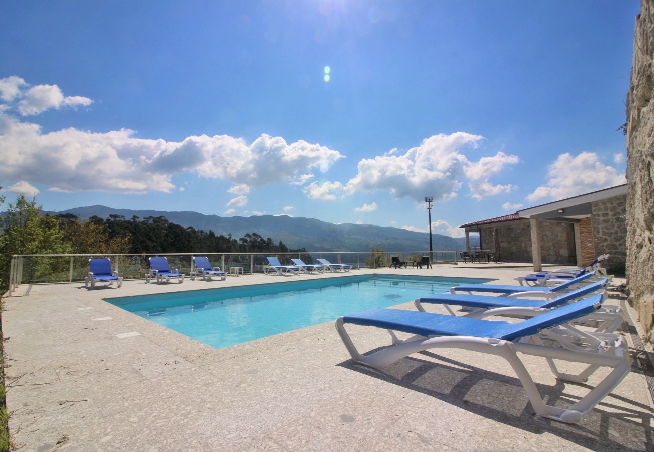 Gîte Rural à Gerês - Villa Bela Vista (RC) By Gerês Casas