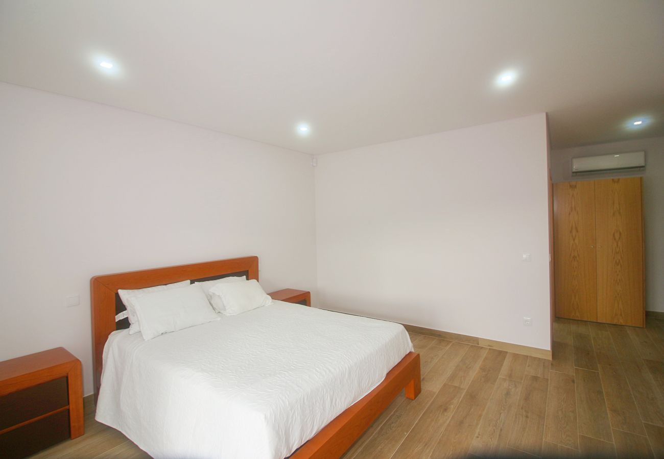 Gîte Rural à Gerês - Villa Bela Vista (RC) By Gerês Casas