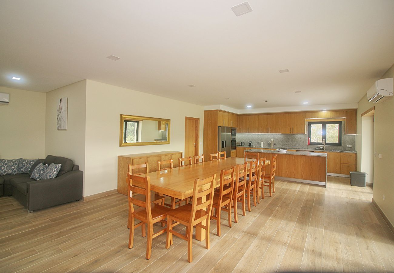 Gîte Rural à Gerês - Villa Bela Vista (RC) By Gerês Casas