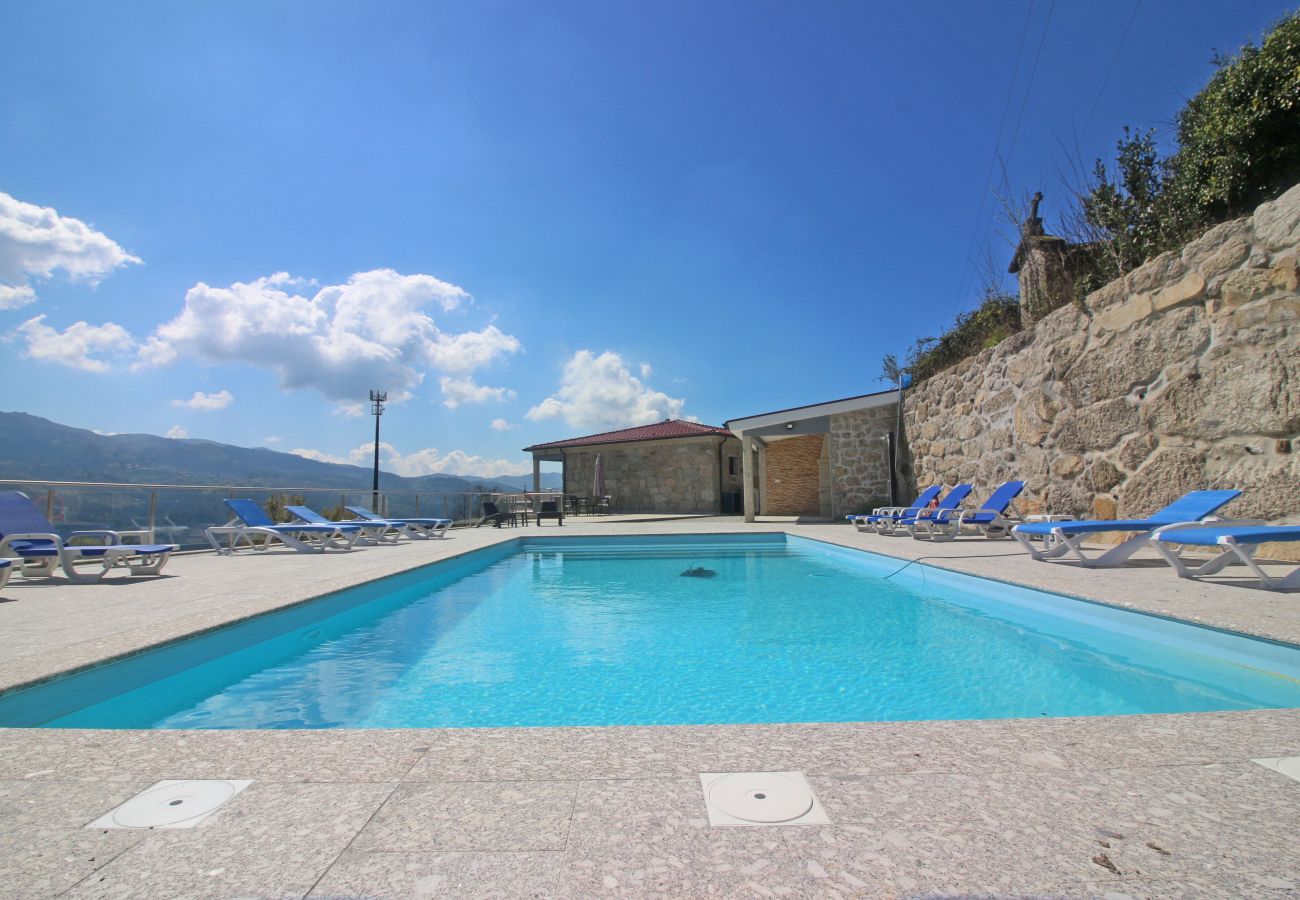 Gîte Rural à Gerês - Villa Bela Vista By Gerês Casas