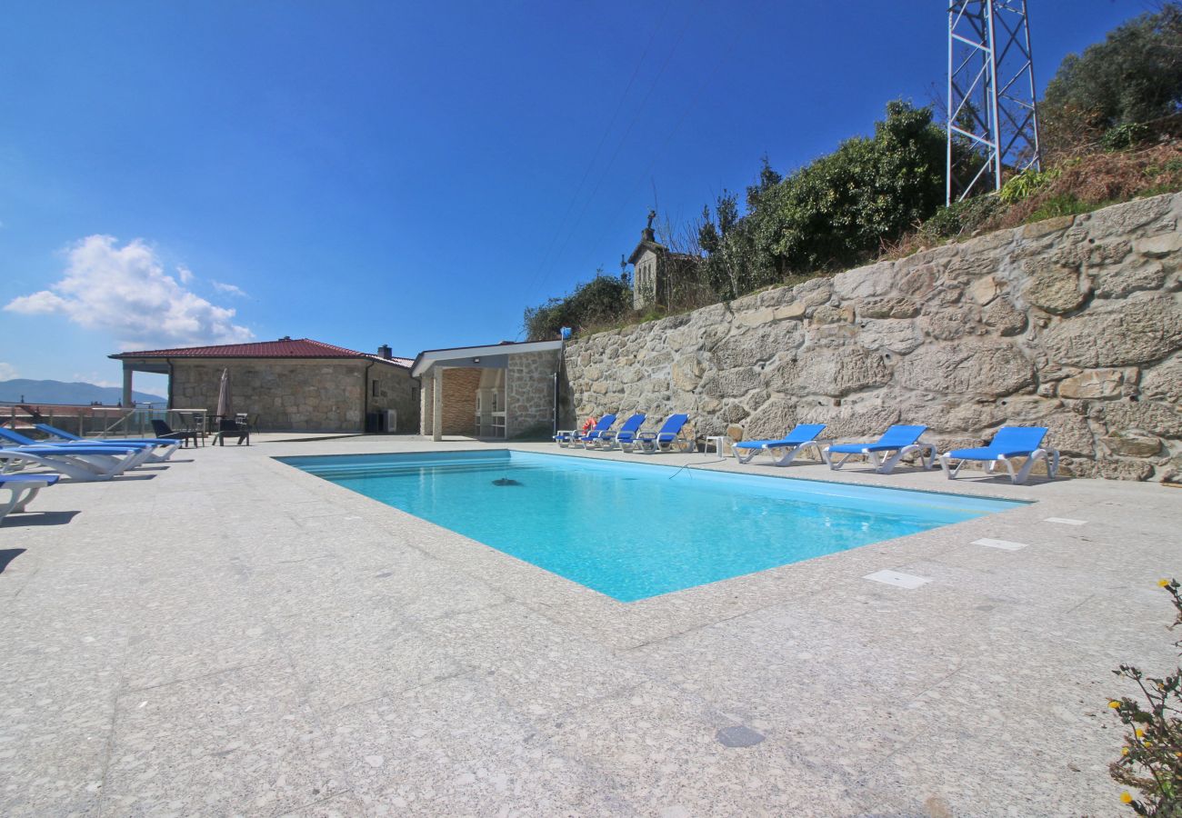 Gîte Rural à Gerês - Villa Bela Vista By Gerês Casas