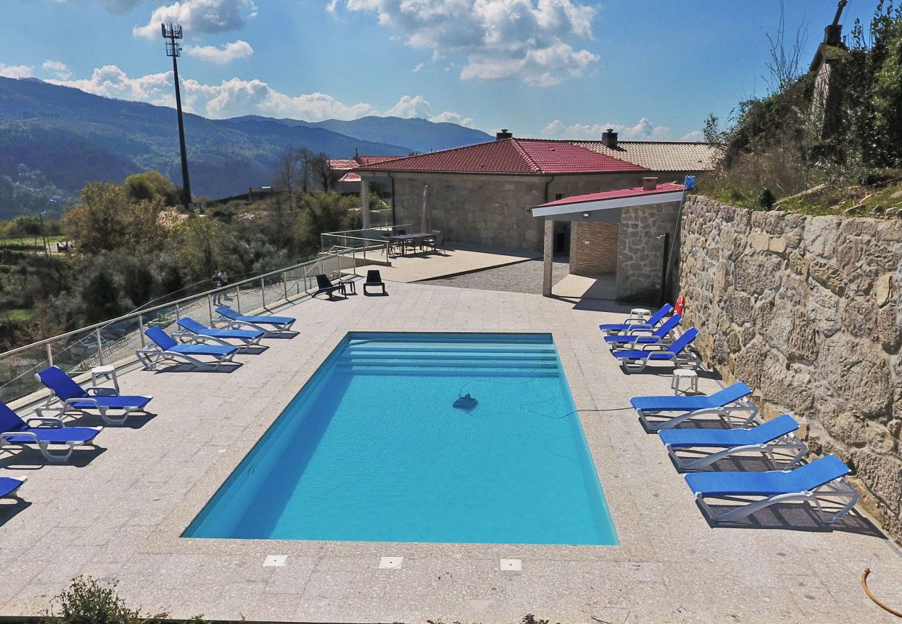 Gîte Rural à Gerês - Villa Bela Vista By Gerês Casas