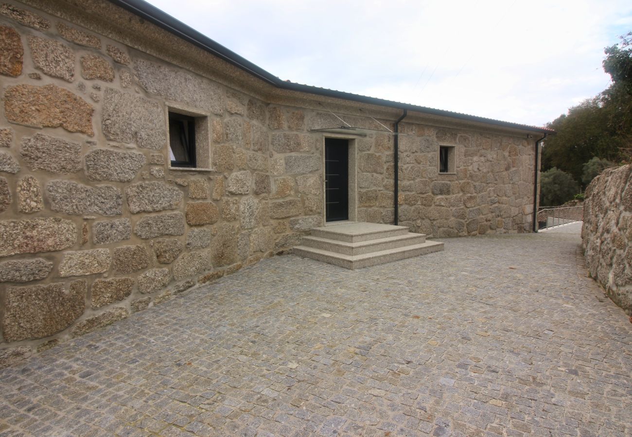 Gîte Rural à Gerês - Villa Bela Vista By Gerês Casas