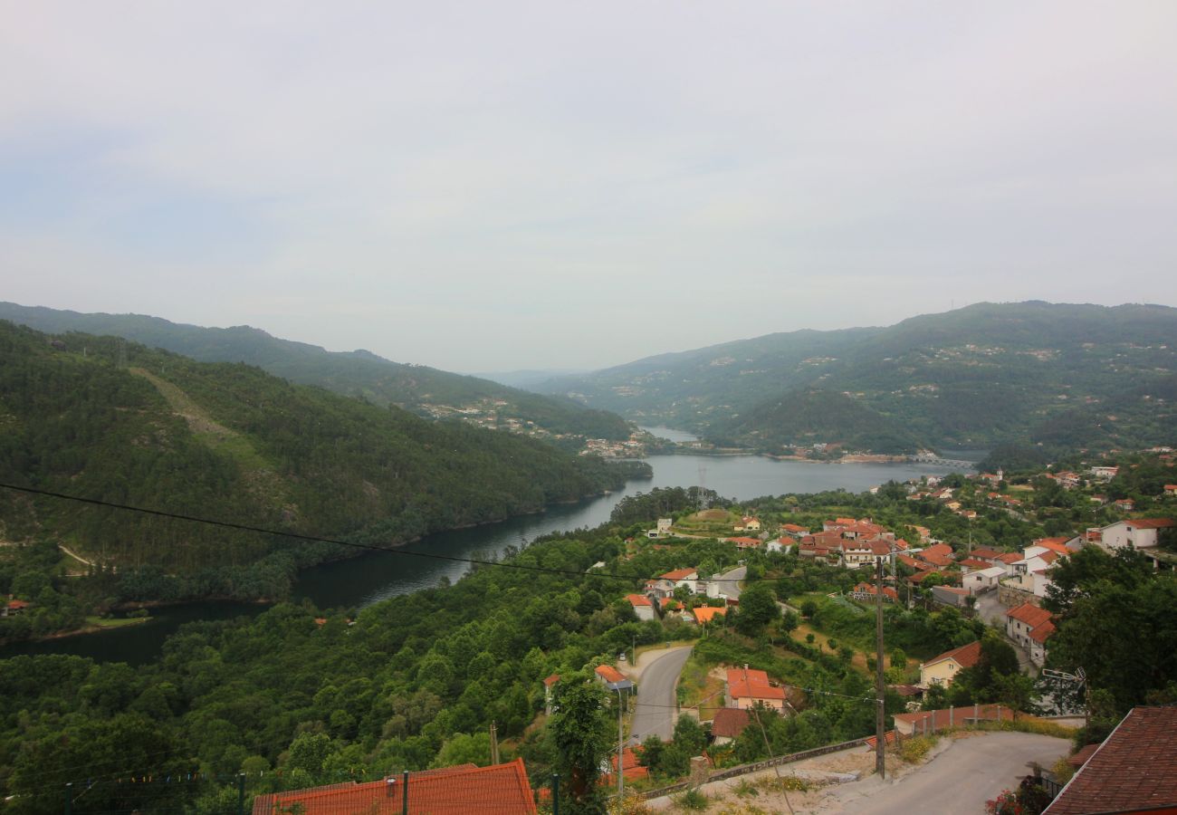 Gîte Rural à Gerês - Casa da Carvalha Mona