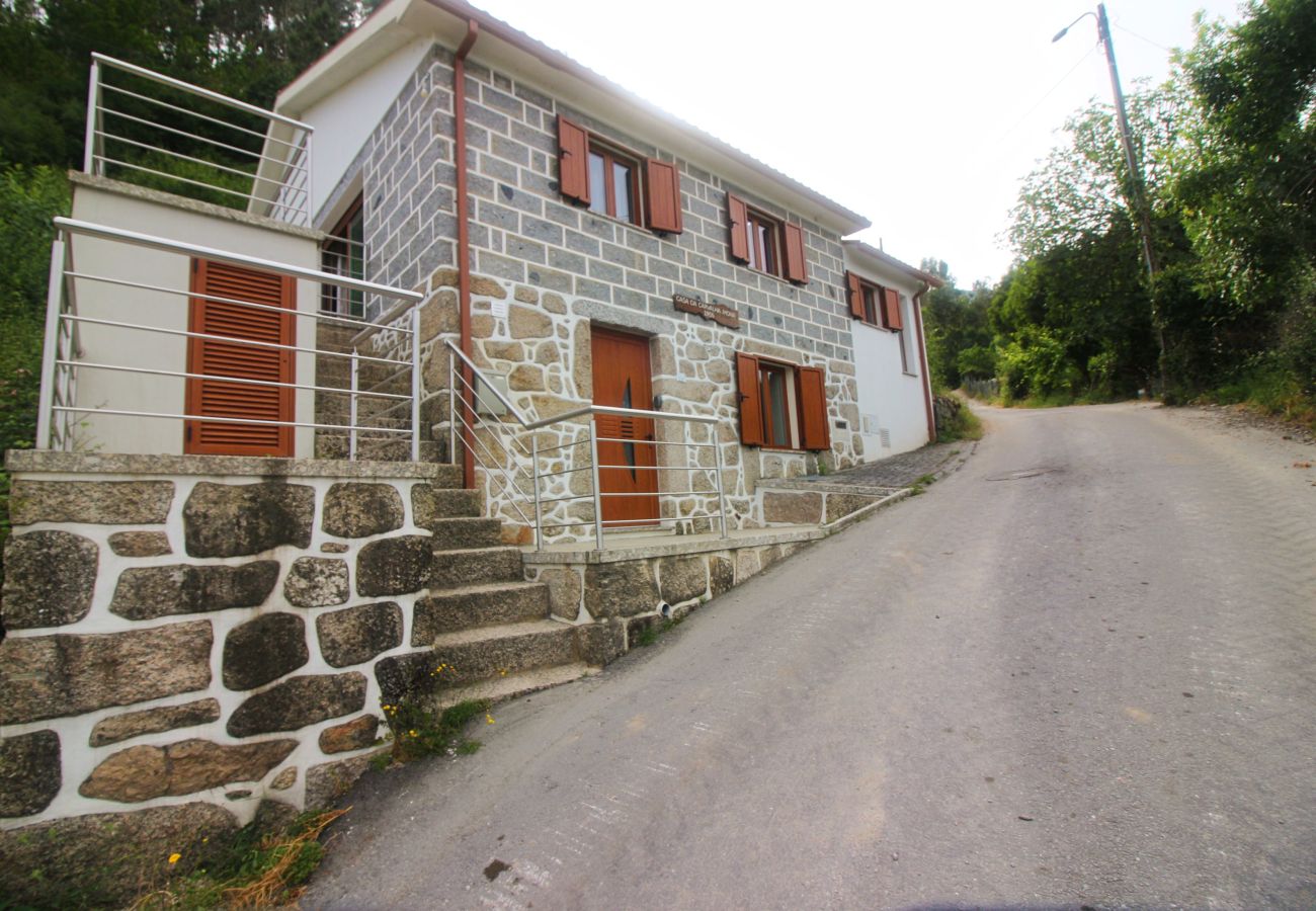 Gîte Rural à Gerês - Casa da Carvalha Mona