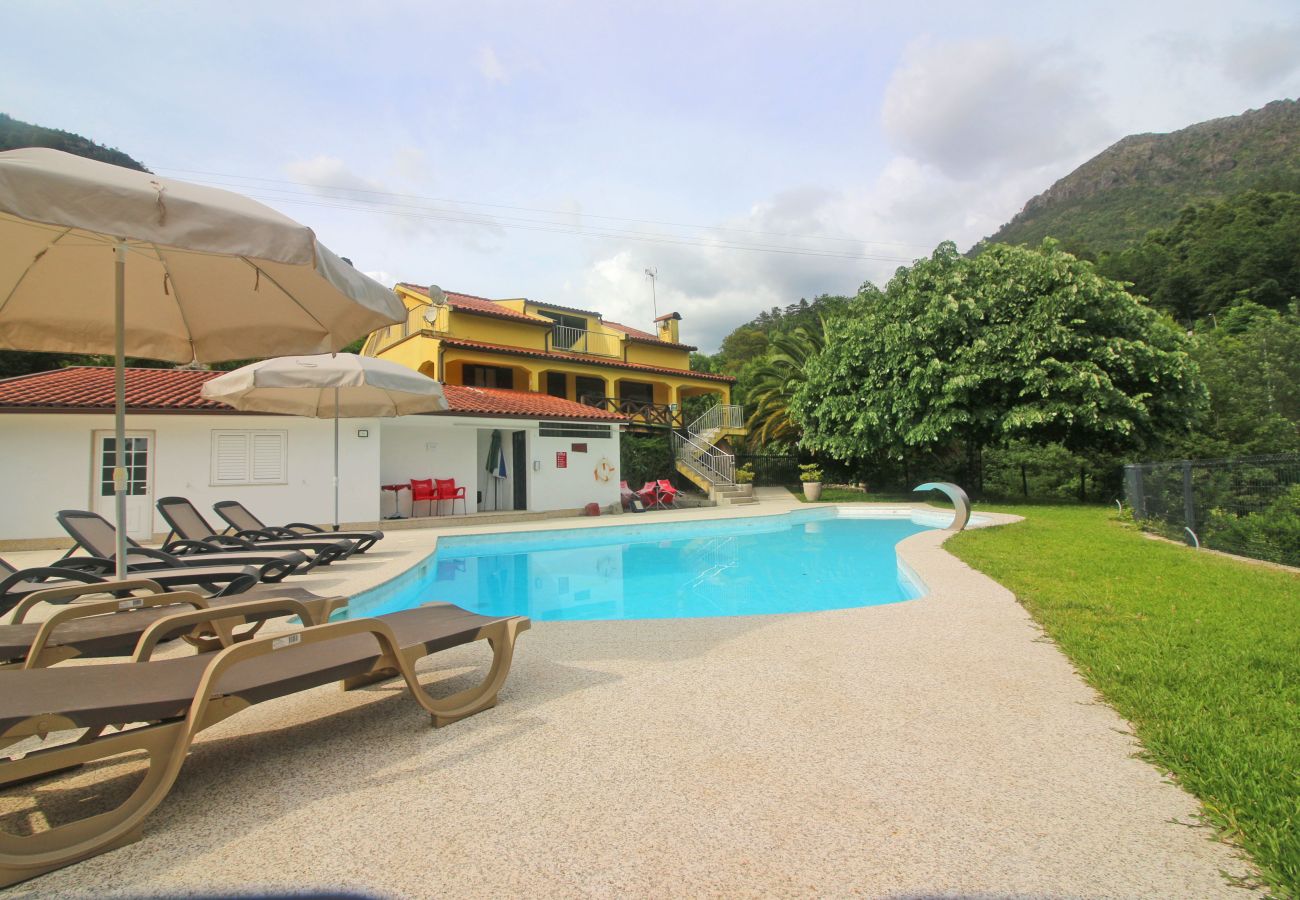Maison à Gerês - Casas da Paz T3