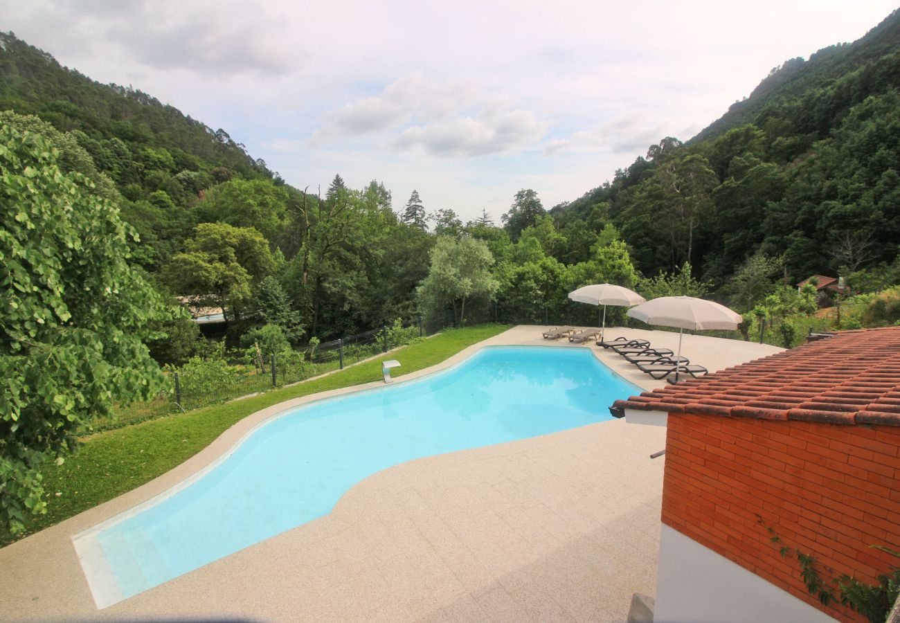 Maison à Gerês - Casas da Paz T3