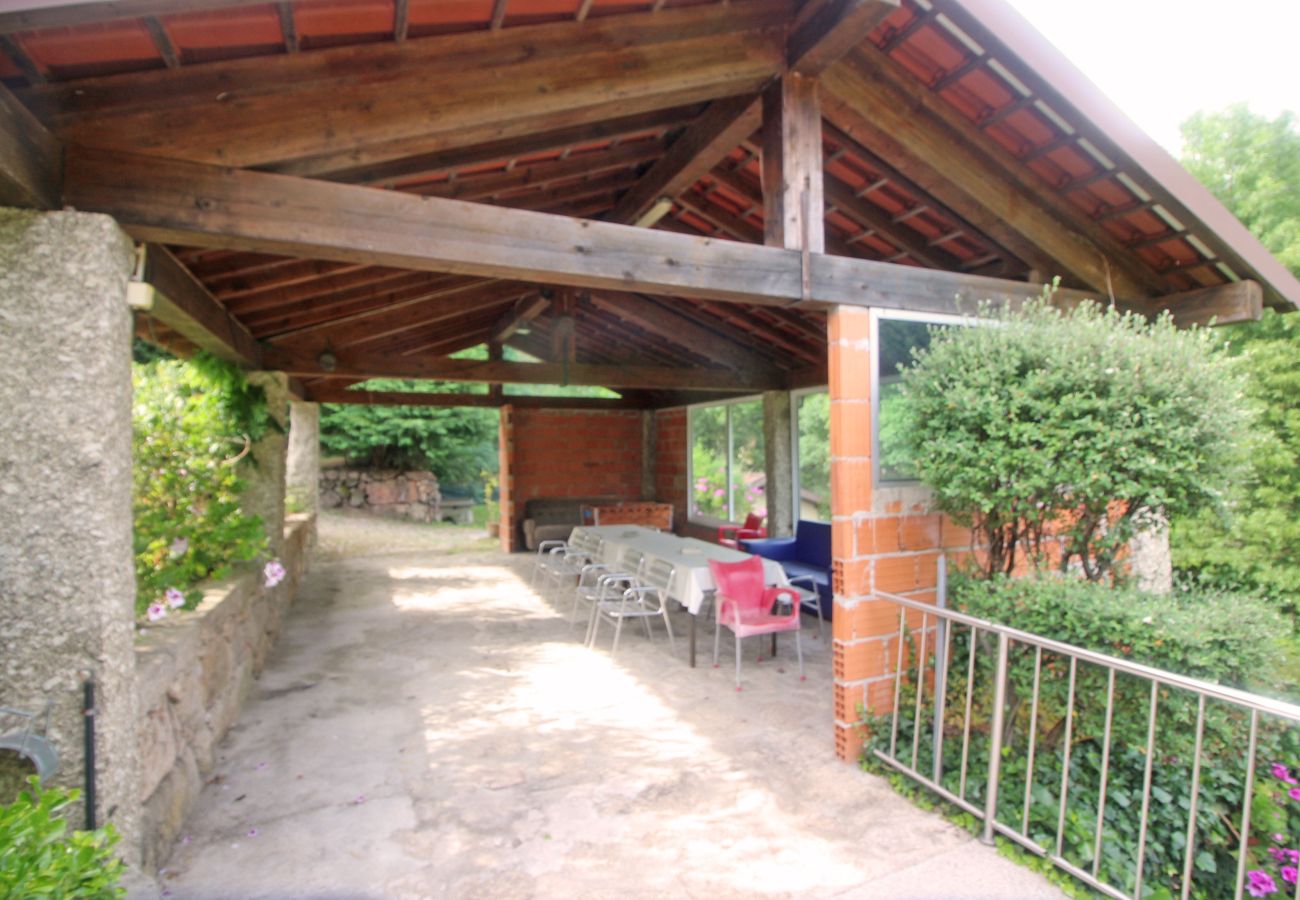 Maison à Gerês - Casas da Paz T3