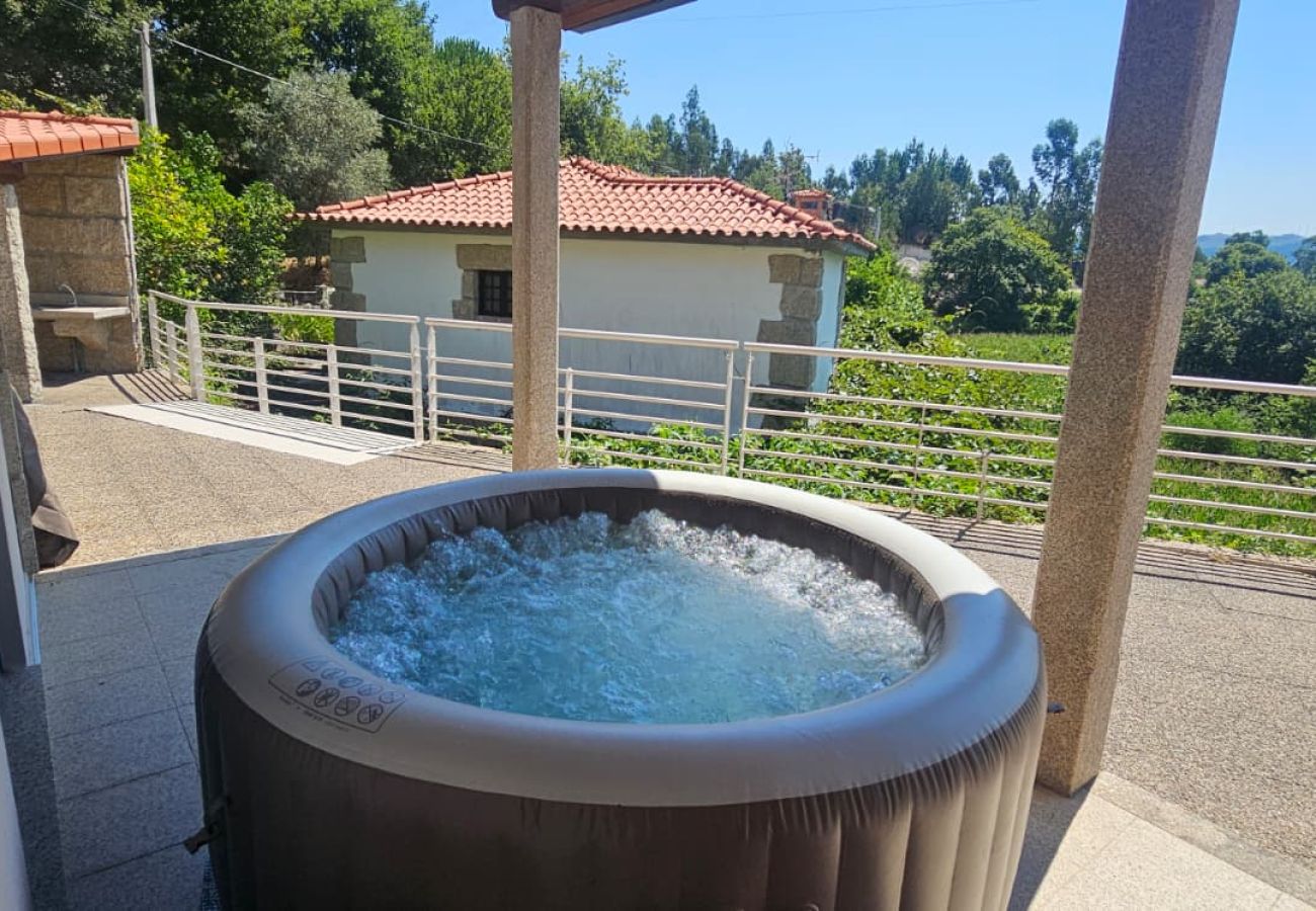 Gîte Rural à Rio Caldo - Casa Oliveira & Quinteiro Gerês