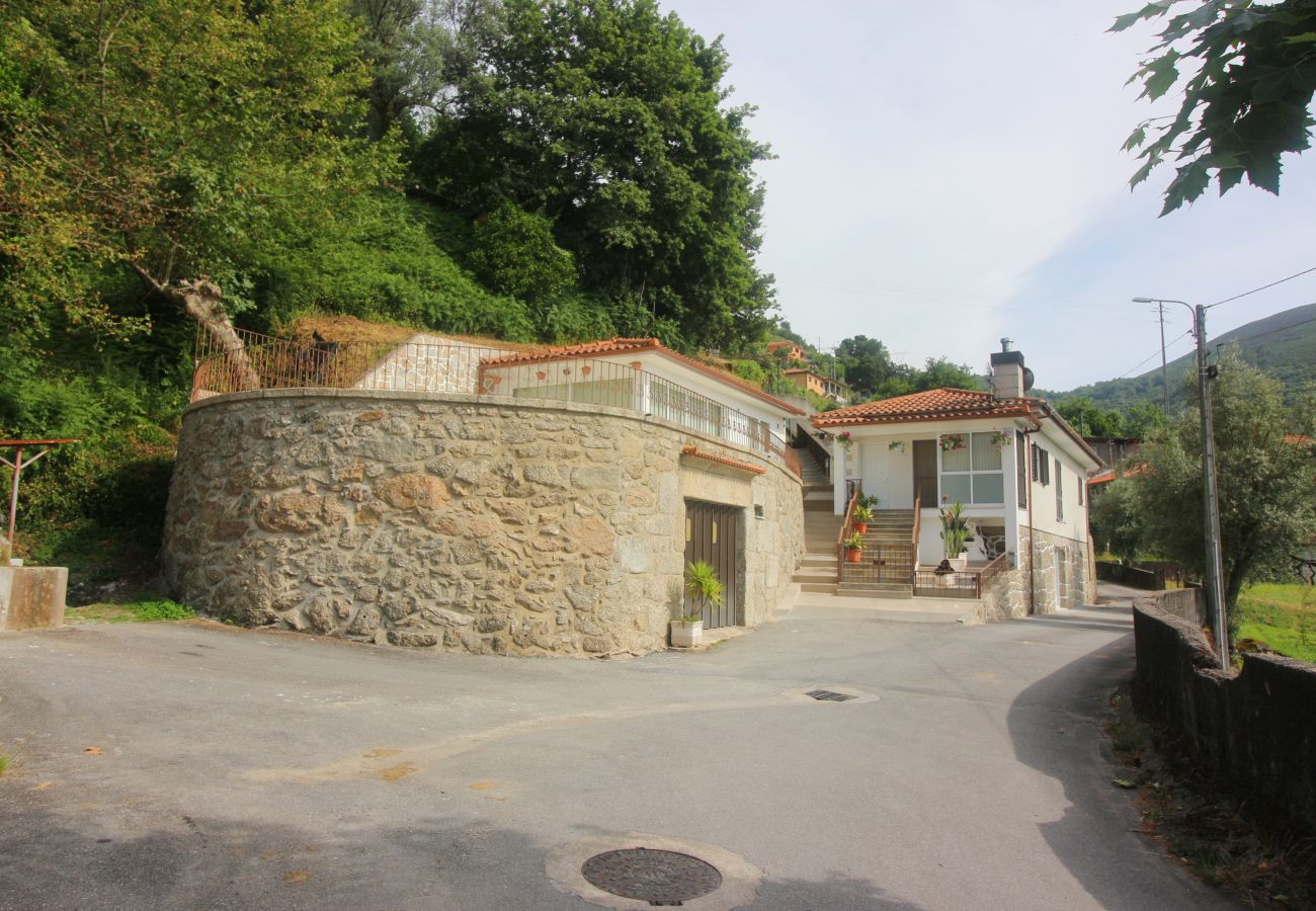 Gîte Rural à Terras de Bouro - Casa da Idalina
